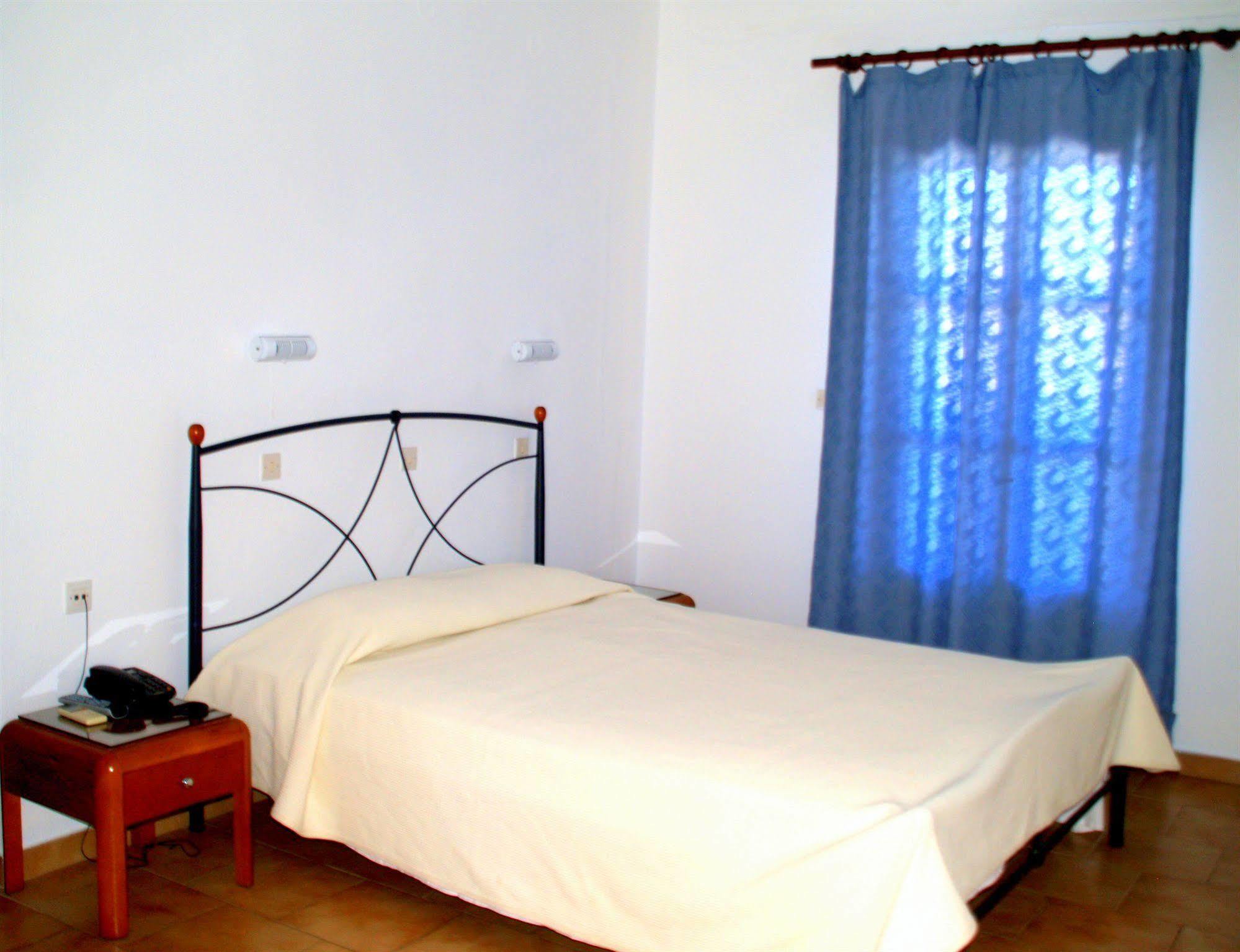 סקאלה Blue Bay Hotel מראה חיצוני תמונה